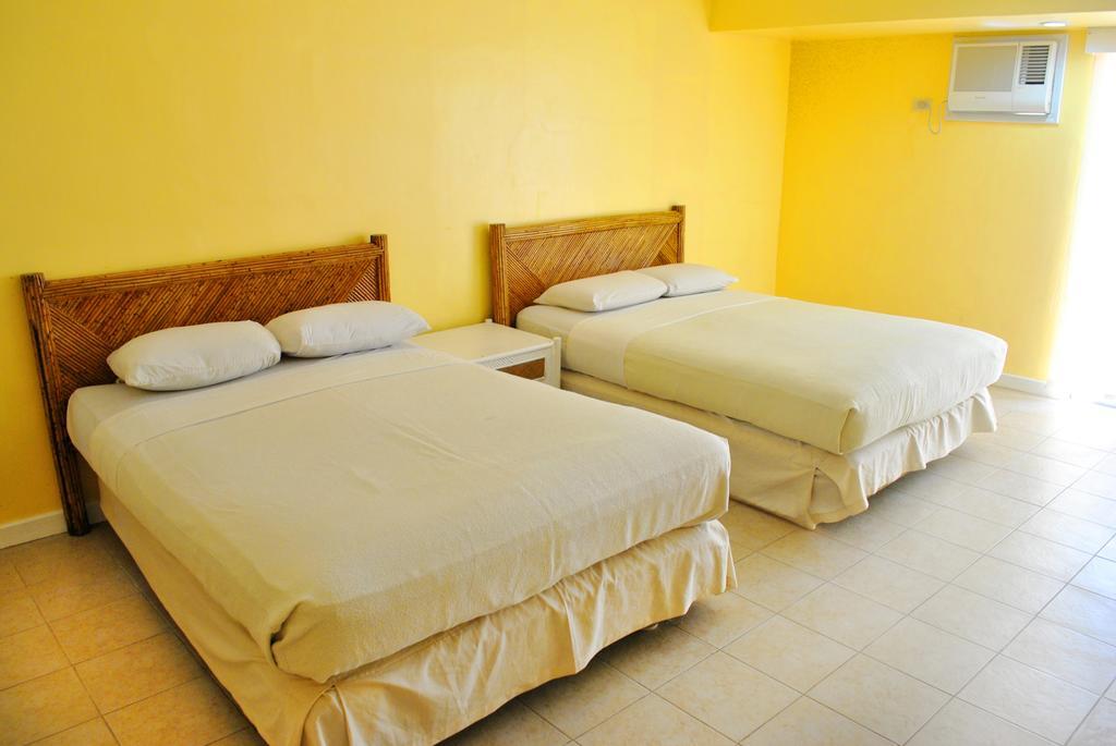 Leyte Park Resort Hotel Tacloban Oda fotoğraf