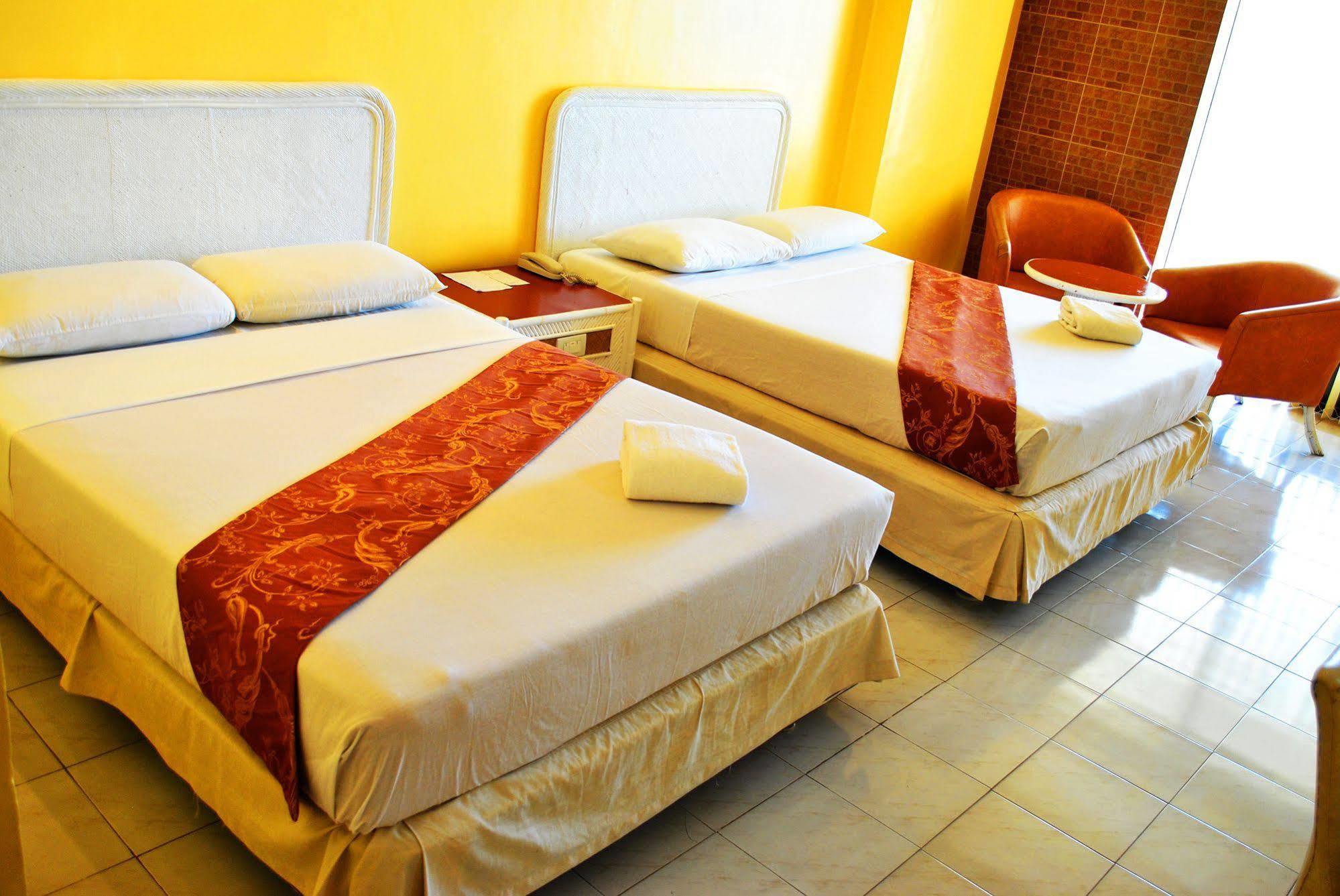 Leyte Park Resort Hotel Tacloban Dış mekan fotoğraf