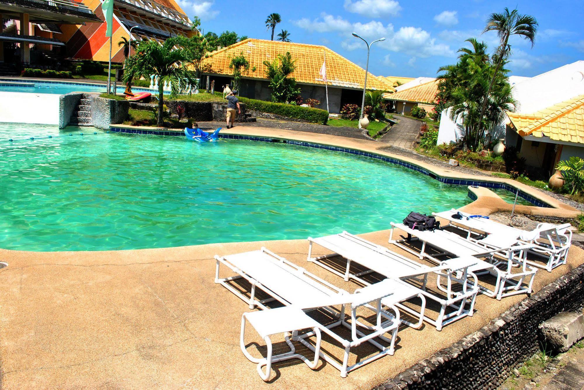 Leyte Park Resort Hotel Tacloban Dış mekan fotoğraf